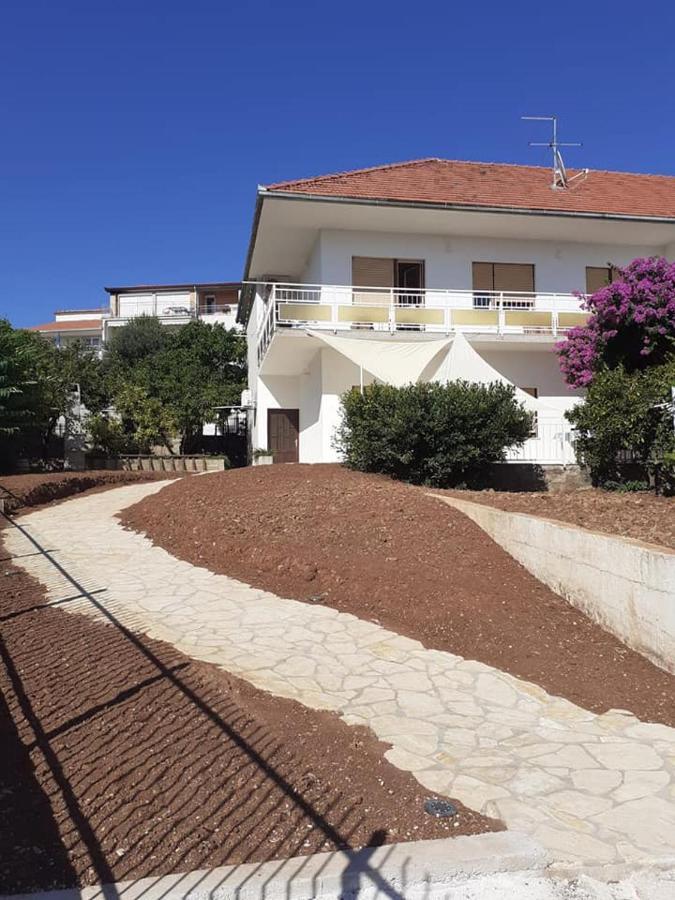 Apartman Simac Okrug Gornji Trogir Extérieur photo